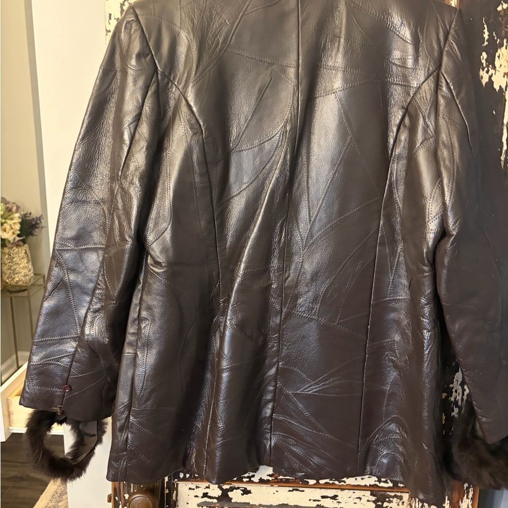 Vintage Leather square neck‎ jack with removable faux Fur Size 14. Nicely lined. - Picture 2 of 12
